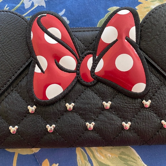 LOUNGEFLY DISNEY MINNIE MOUSE BLACK STUDDED WALLET - Picture 4 of 10